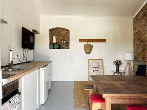 Létesítmények, Monte da Broa in Azaruja