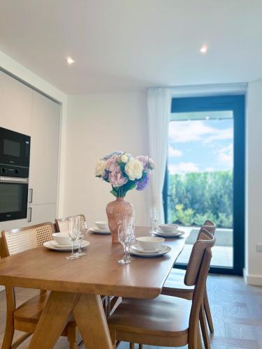Luxury Designer 2Bed 2Bath by Tower Bridge, Londra