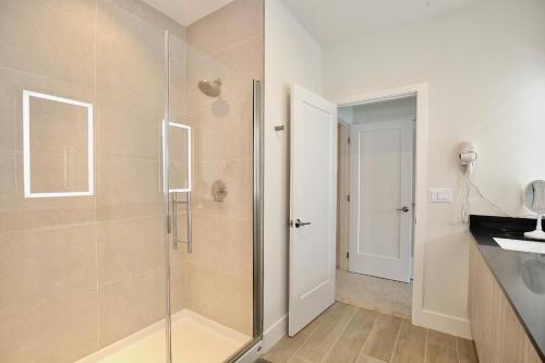 Great NEW 4 bedroom townhouse in Hidden Forest with private pool! - image 43