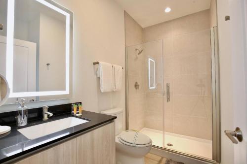 Great NEW 4 bedroom townhouse in Hidden Forest with private pool! - image 40