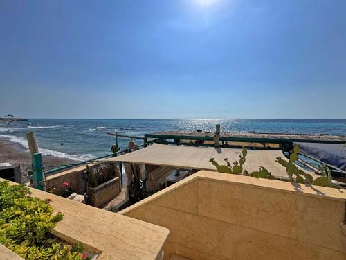 Halat sailing club Guest house in Halat