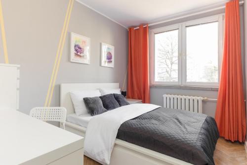 Wola Anielewicza City Comfort Apartment by BookingHost, Warschau