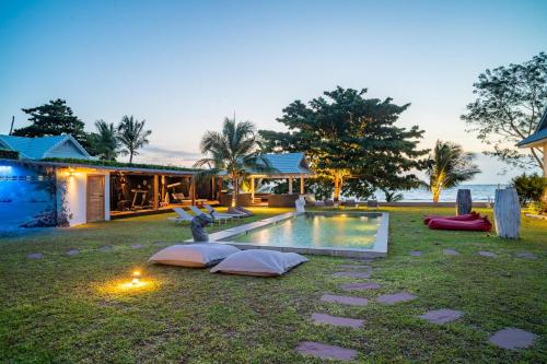 Dani Sam 4BR Beach Villa with Sunset View KBR47, Ko Samui