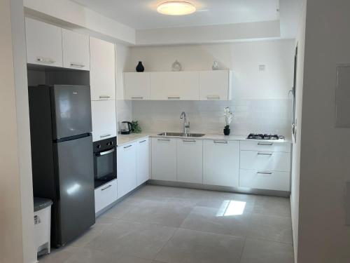 Beach Suite Israel - 12th Floor Marina & Beach Views 3 Bedrooms ביץ סוייט ישראל של אשקלון - דירת נופ in Ashkelon