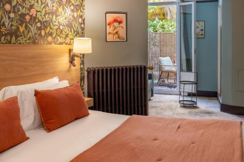 room detail thumbnail 0