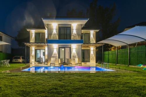 Holiday Villa Mila in Beyobası