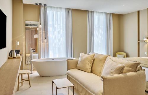 Hotel Marina Cambrils by URH in ใจกลางเมืองกัมบริลส์