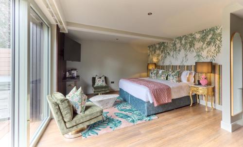 Suite, male dormitory