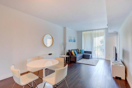 Apartment In Casa Costa Condo!beach Pass Included in Boynton Beach, USA