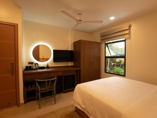 room detail thumbnail 1