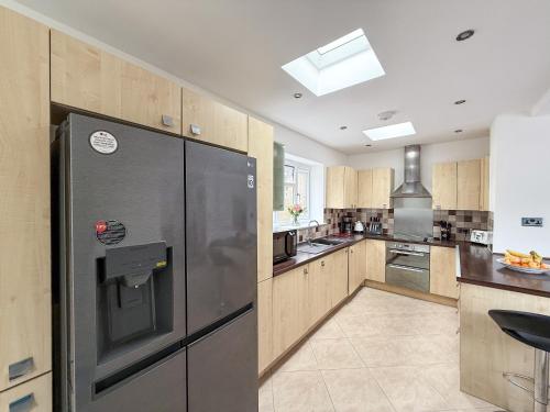 Bassetts House - Mins to Central London - image 6