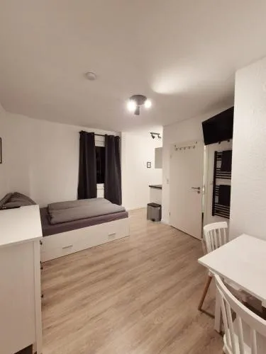 Gemütliche 1-Zimmer-Dachgeschosswohnung in Hildesheim, Deutschland
