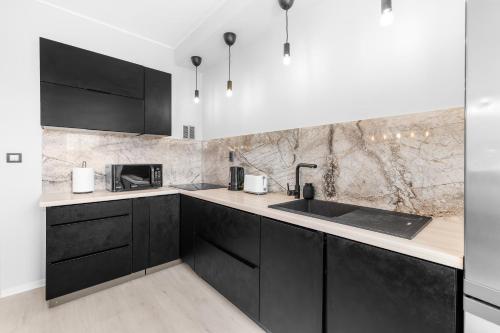Spacious 3-Bedroom Apartment with Park View in Petržalka, Братислава (фото 6)