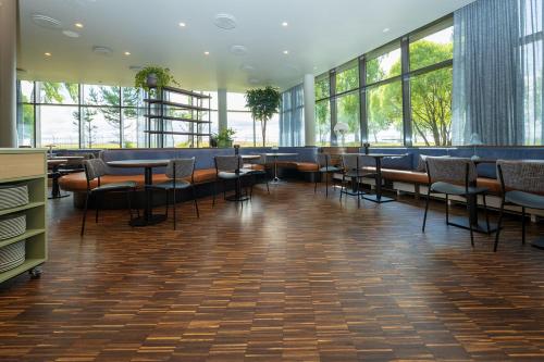 Comfort Hotel RunWay - image 6