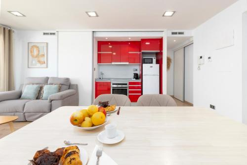 Travel Habitat - Ático Centro - image 2