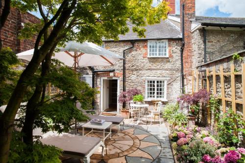 Summer Lodge Country House Hotel, Restaurant and Spa