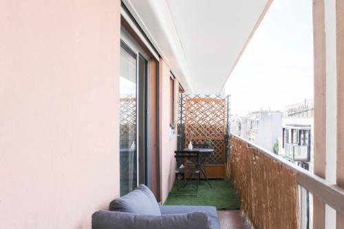 Pretty 2 rooms of 46 m2 in the 11th - image 4