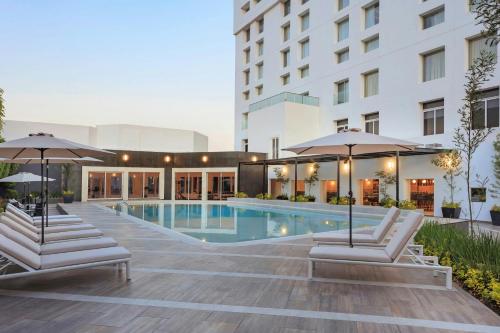 Swimming pool, Courtyard by Marriott Puebla Las Animas in Puebla