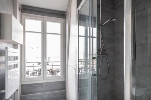Modern Studio - Heart Of Paris - image 6