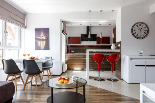 Chic Apartments - Cozy and Stylish - City Center - Legnicka, Breslau