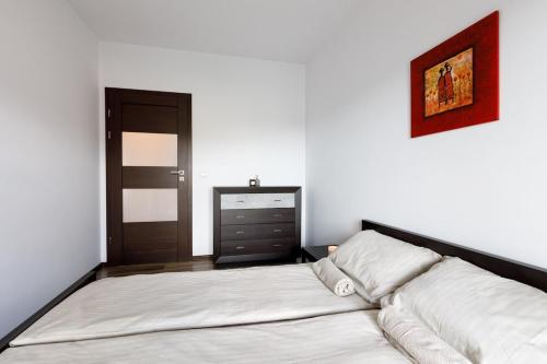 Chic Apartments - Cozy and Stylish - City Center - Legnicka, Breslau (Foto 4)