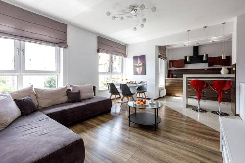 Chic Apartments - Cozy and Stylish - City Center - Legnicka, Breslau (Foto 9)
