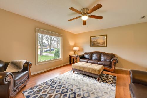 Cozy Home with Fenced Yard Less Than 1 Mi Downtown Matthews! in Charlotte, USA