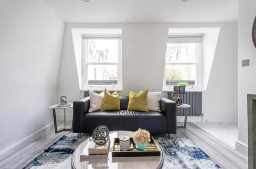Modern 2BR 1BA in Trendy Notting Hill, London