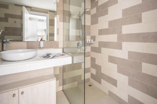 Frank Porter - Seven Hotel & Aprtments, Dubai (photo 10)