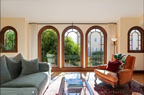 Lovely Noe Valley Condo w Light, View & Parking! – khách sạn tại Mission