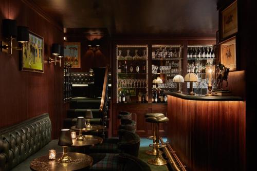 Photo - Milestone Hotel Kensington