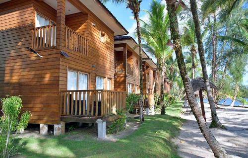 River Lodge Resort in Pointe Denis