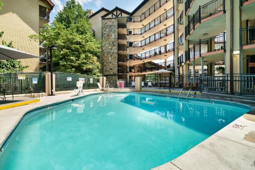 Photo - Gatlinburg Town Square