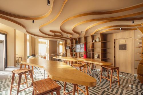 Restaurant, Le Square By Onomo Collection in Fonciere