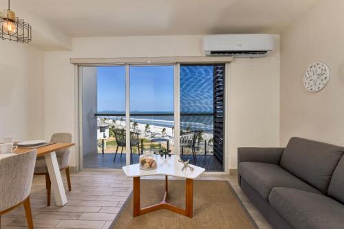 Ventanas del Mar by Playa Caracol Residences in El Pajonal