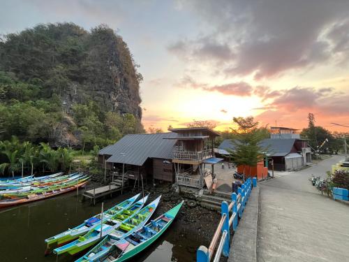 View, Cottage Pier 2 of Rammang-Rammang in Bonto Lempangan