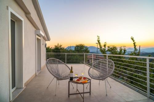 Villa Romantica con Bosco sulla Strada dei Vini in Montefalcione