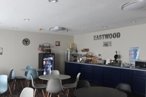 Eastwood Inn - 숙소 외관