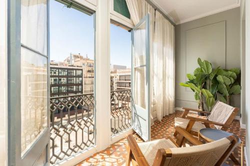 Spacious Stylish 4-bedroom Modernist Apartment, Barcellona (foto 10)