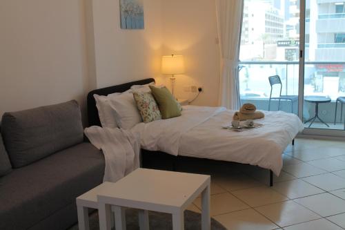 Studio apartment walking distance to metro and beach in Marina, Dubaï (photo 10)