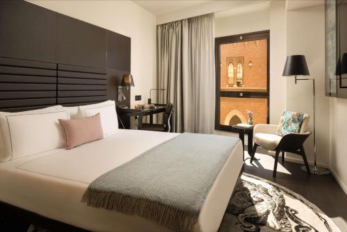 1 queen bed