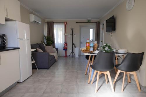 Azorean Stays T1-Relaxing 1-Bedroom Retreat Near São Miguel Highlights gîte à louer Candelária