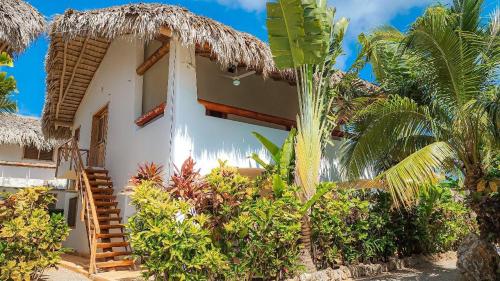 Villa Las Palmeras con piscina en Las Galeras in Las Galeras