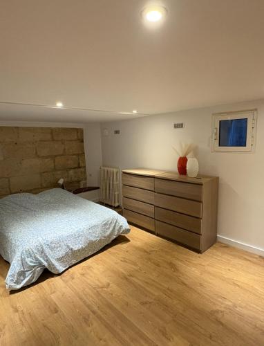 1BR with terrace, Bordeaux (photo 9)