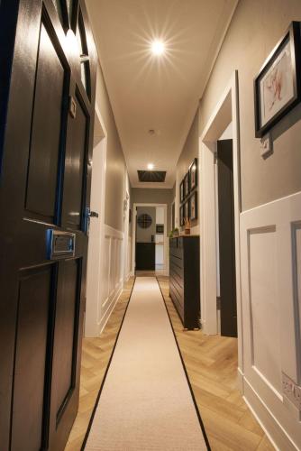 Luxury Flat - 2 Bedroom Apartment on Baker Street, Stirling in Stirling Városközpont