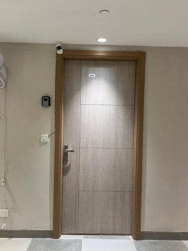 Nirvana by Urban Retreat Suite Near Expo Mart, Greater Noida (photo 2)