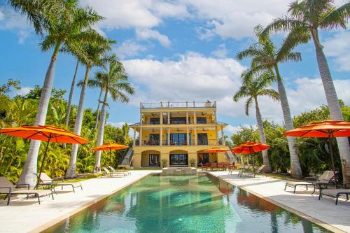 Updated Captiva Home With Beautiful Gulf Views - Avoca in Captiva Island (FL)