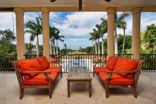 Updated Captiva Home With Beautiful Gulf Views - Avoca in Captiva Island (FL)