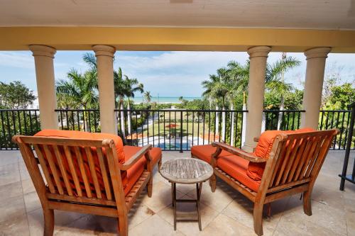 Updated Captiva Home With Beautiful Gulf Views - Avoca in Captiva Island (FL)