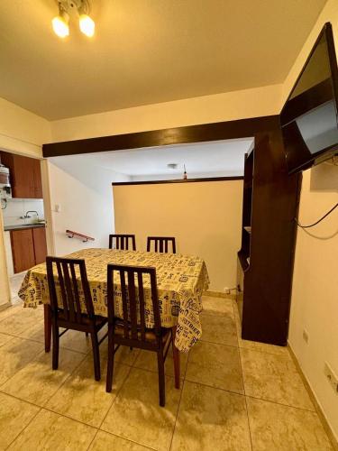 Departamento 1 ambiente a la calle